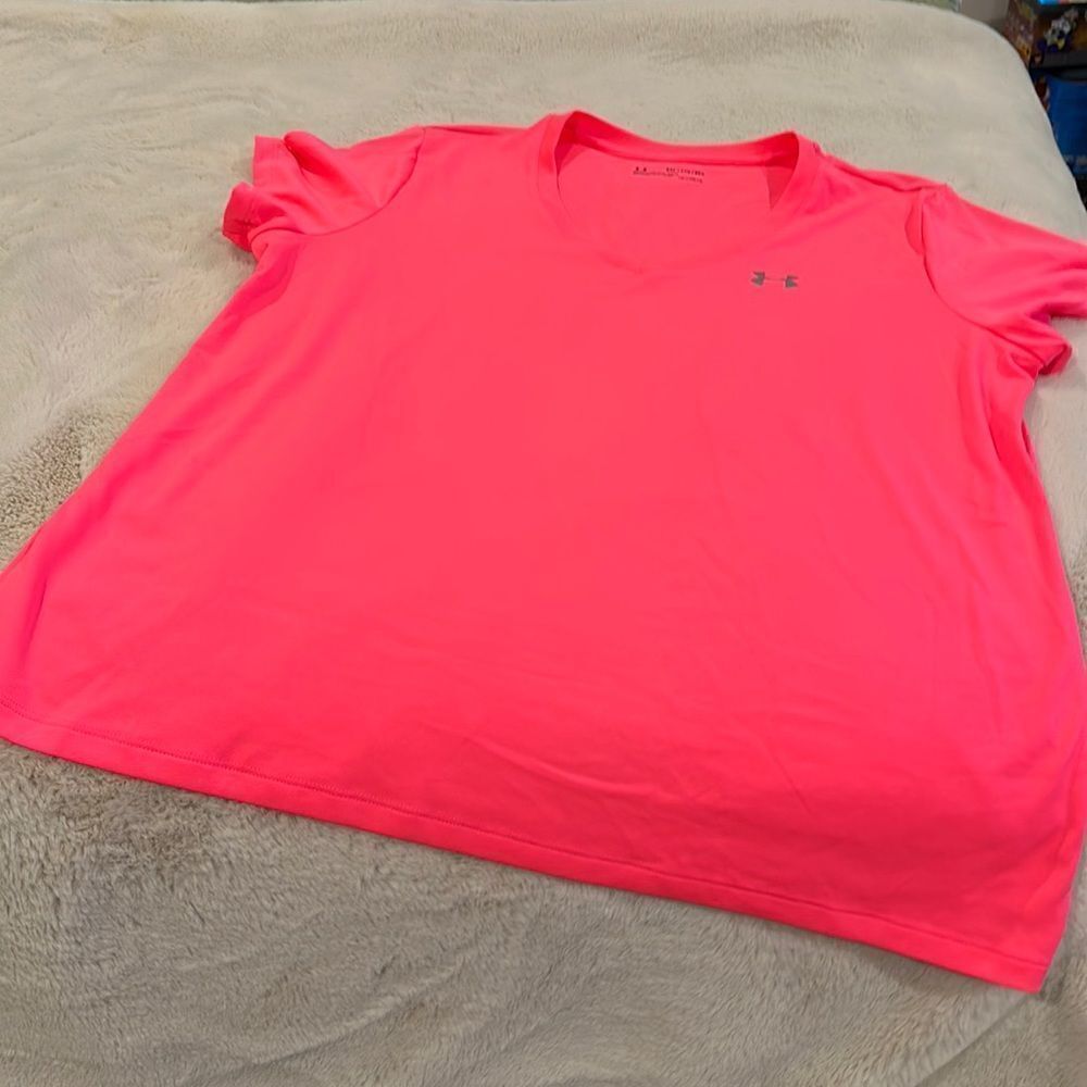 Under Armour fluorescent, pink, short sleeve T-shirt dry fit material size XXL